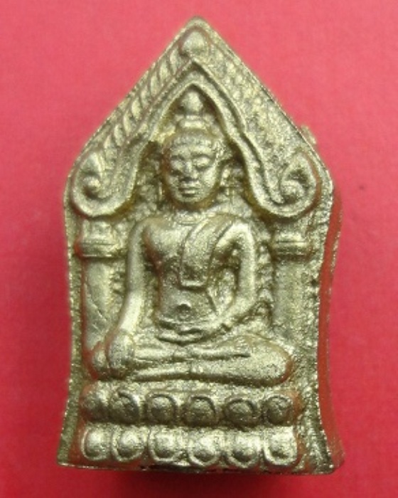 พระขุนแผนทรงพลเล็กนะหน้าทองหลวงปู่หมุนเม็ดยาทองแดงตะกรุดสามกษัตริย์
