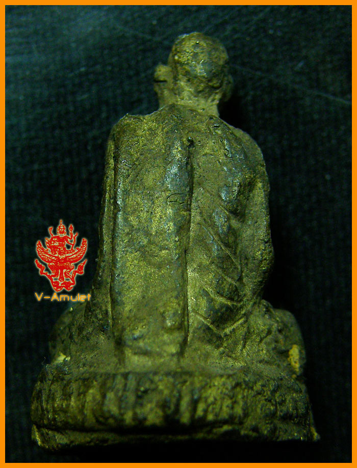 รูปหล่อโบราณ หลวงปู่ปรง วัดธรรมเจดีย์ สิงห์บุรี องค์ที่ 1