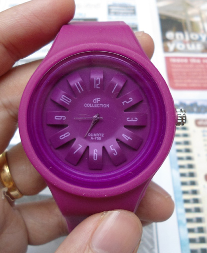 นาฬิกา DF collection สีม่วง สวยจี๊ด ,หน้าปัดด้านใน ลายนูนสวย ดีไซน์โดนใจ