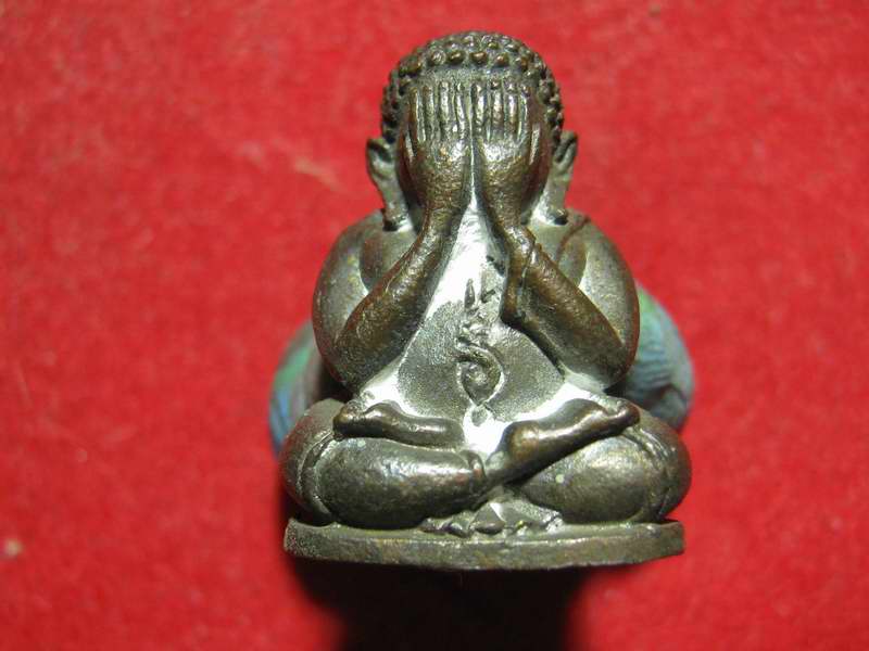 ปิดตามหาลาภ รุ่นเจริญดี หลวงปู่คำพันธ์ ปี36 เนื้อนวะ ตอกเลข กล่องเดิม.....1130