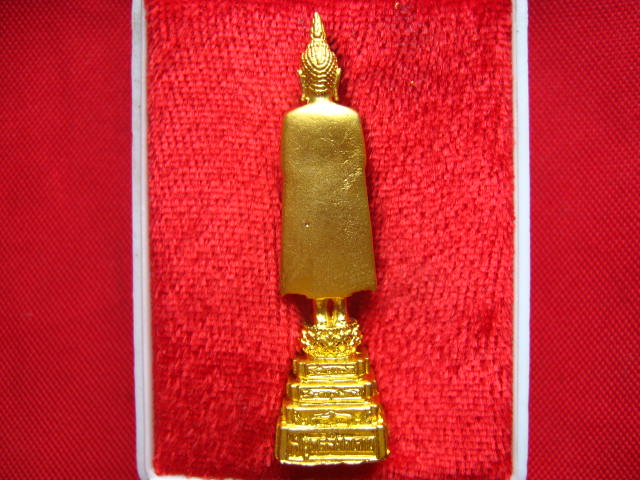 รูปหล่อหลวงพ่อบ้านแหลม วัดเพชรสมุทร สมุทรสงคราม ชุบทองสวยมาก
