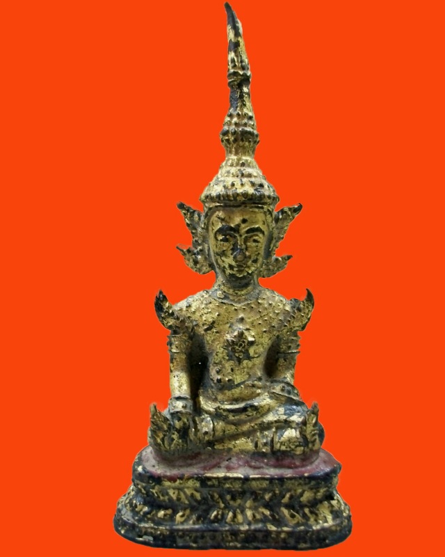 พระรัตนะ หน้าตักประมาณ 2นิ้ว สูง 4นิ้ว ลง รักชาดปิดทองเก่าเนื้อทองผสม @เคาะเดียว