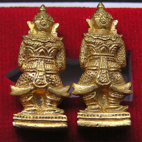 ท้าวเวสสุวรรณ ลป.โสฬส วัดโคกอู่ทอง จ.ปราจีนบุรี กล่อง 2องค์ 