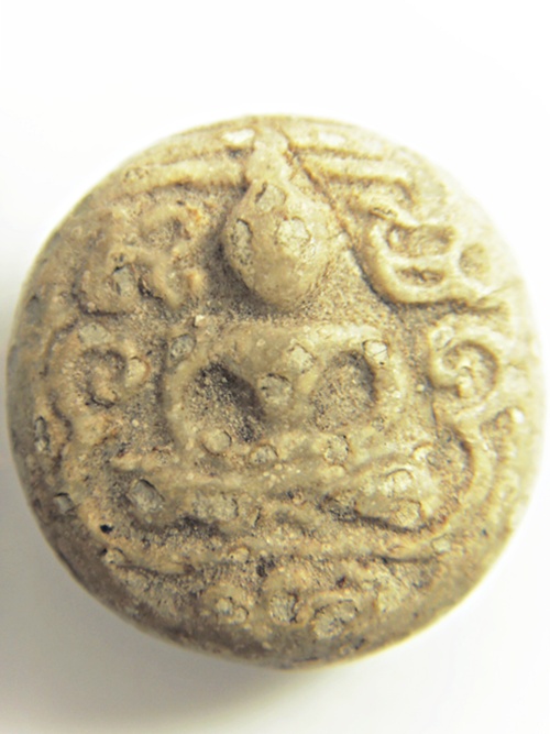 **เคาะเดียว**พระผงไม่ทราบที่  2 องค์ 