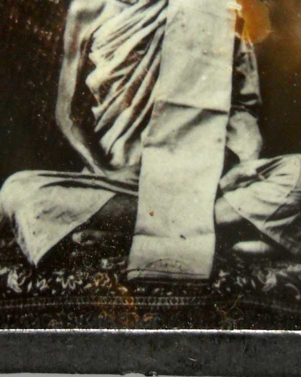 รูปถ่ายอัดกระจก หลวงพ่อเดิม หรือ พระครูนิวาสธรรมขันธ์ วัดหนองโพ อ.ตาคลี จ.นครสวรรค์