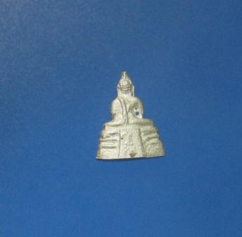 หลวงพ่อโสธร องค์เล็ก เนื้อเงิน จ.ฉะเชิงเทรา(เคาะเดียว)