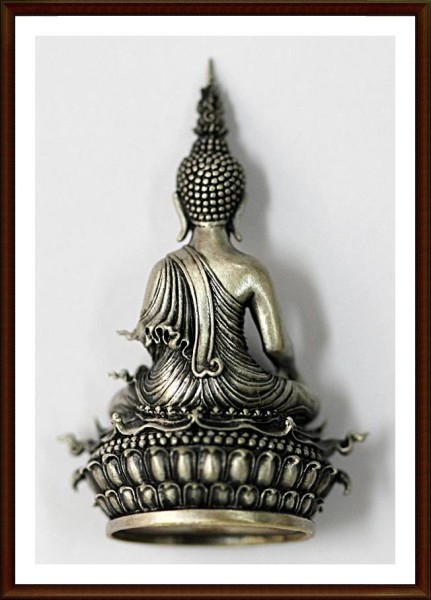 พระกริ่ง พระพุทธประทานยศบารมี เนื้อเงินพิมพ์ใหญ่ No. 3760 พร้อมหนังสือหนังสือสูจิบัตร 