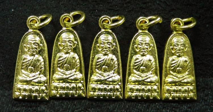 5องค์ เคาะเดียว >> หลวงปู่ทวด ปี08 รุ่นทะเลซุง เนื้อกระไหร่ทอง