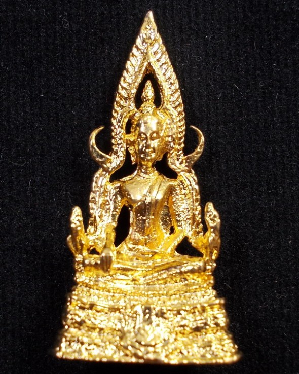 สมเด็จองค์ปฐมลอยองค์ วัดพระพุทธบาทถ้ำป่าไผ่ สายหลวงพ่อฤาษีลิงดำ วัดท่าซุง จ.อุทัยธานี