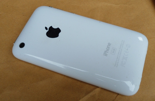 iPhone 3G 16GB ของแท้ครับ white สวยๆเลยครับ พร้อมอุปกรณ์ / Wifi เร็ว เล่นเน็ตสะใจ