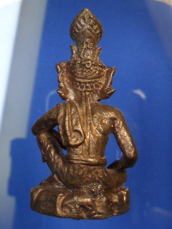 ปู่เสือ เนื้อนวะโลหะขัดเงา หลวงปู่กาหลง เขี้ยวแก้ว ขนาดห้อยคอ ปี 51