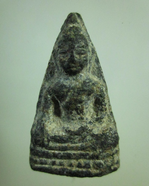 พระท่ามะปรางค์ เนื้อชิน