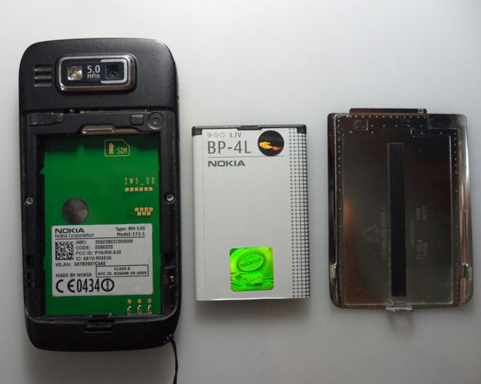 *** Nokia E72 Black *** แท้ สภาพ 85%