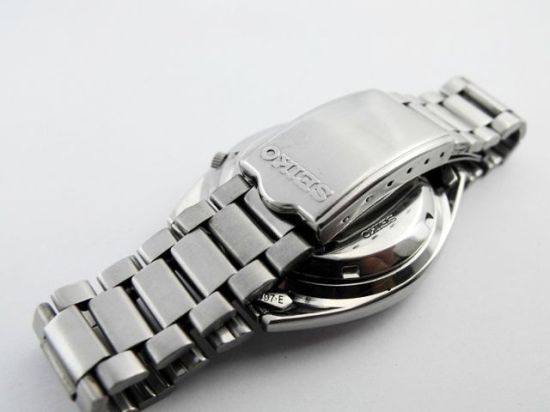 นาฬิกาSEIKO AUTOMATIC หน้าใสไร้ริ้วรอย แบบเรียบง่าย