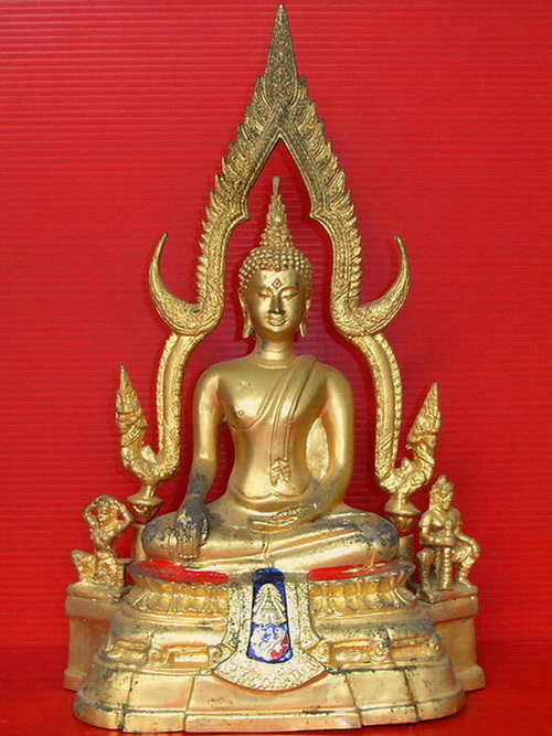 * พระพุทธชินราชบูชา ภปร. กะไหล่ทอง ซุ้มถอดได้ สวยมากค่ะ *