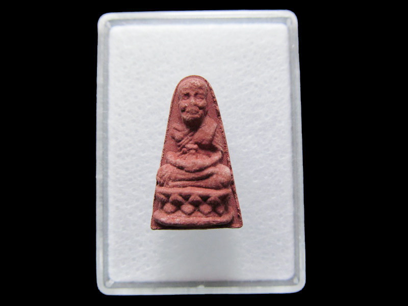หลวงปู่ทวดเนื้อว่านแดง ไม่ทราบวัดครับ..เริ่ม20บาท/W.144