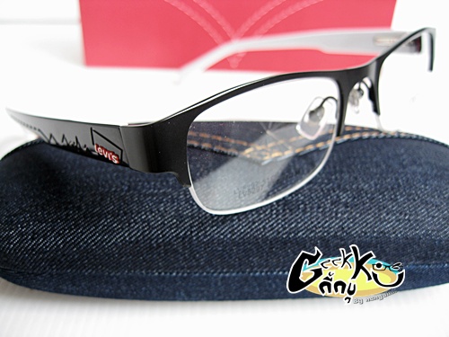 กรอบแว่น. LEVI's.... รุ่นใหม่ ทรงกรอบครึ่งสีดำ