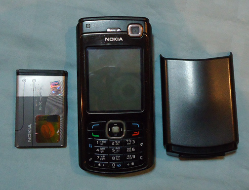 NOKIA N70 สภาพสวย พร้อมอุปกรณ์ครับ