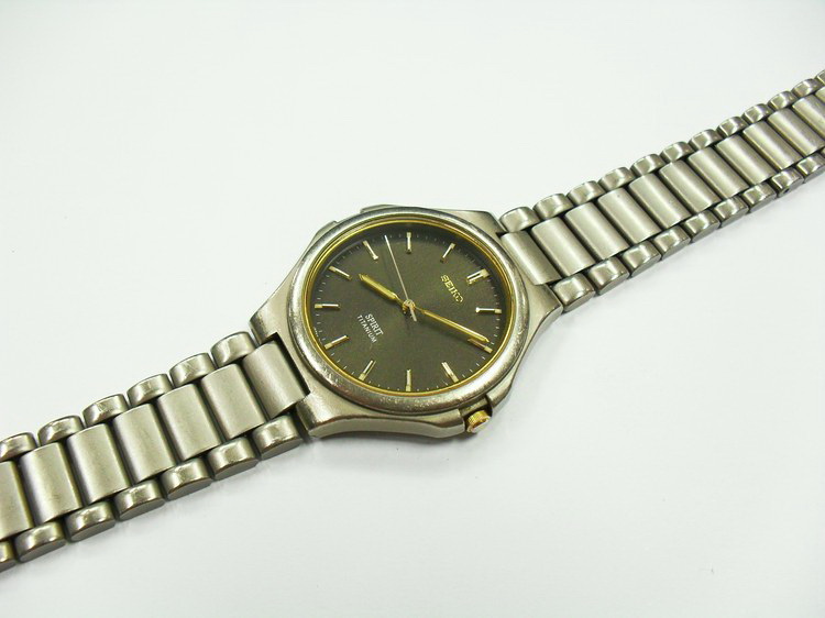 SEIKO SPIRIT titanium เรือนบาง