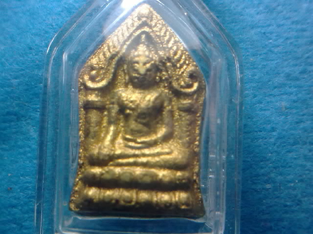 ขุนแผนทรงพล(พิมพ์เล็ก)ปัดทองหลังเม็ดยา,พลอยเสก,ตะกรุด 3 ดอก,จีวรและเกศาหลวงปู่หมุน