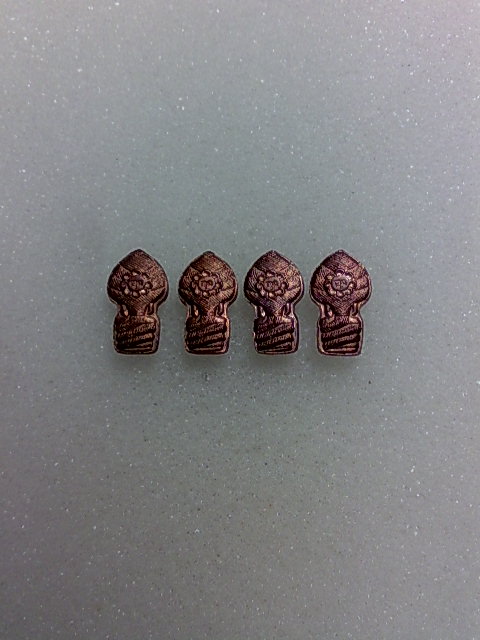 ปรกใบมะขามรุ่นแรก ลพ พูล วัดไผ่ล้อม 4องค์สวยๆครับ
