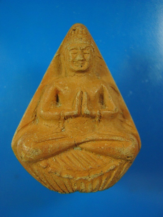 พระพุทธ เนื้อสีส้มอิฐ 