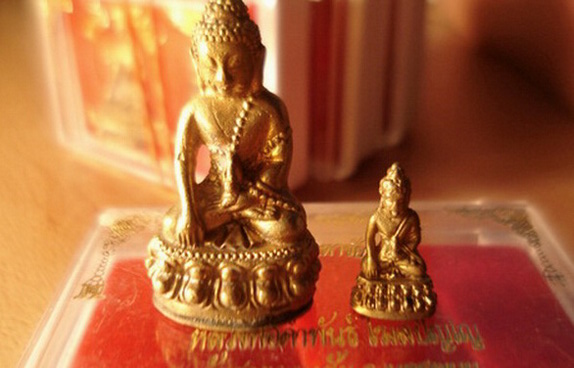 พระกริ่ง-พระชัยวัฒน์ ลป.คำพันธ์ วัดธาตุมหาชัย รุ่นมหาชัย ปี35..