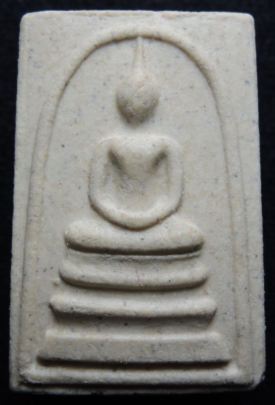 (((วัดใจเริ่ม 19 บาท))) สมเด็จวัดระฆัง 122 ปี พิมพ์ใหญ่นิยม เนื้อเหลืองนวลสวย กล่องเดิม /// A122-229