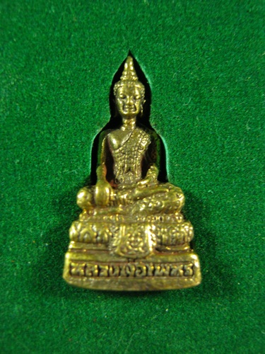 หลวงพ่อเพชร รุ่นมหาลาภ พิธีมหาพุทธาภิเษก วัดธรรมจริยาวาส (บ้านบึง) นครสวรรค์