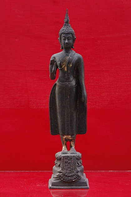 พระบูชาปางประทานพร พระบ้าน