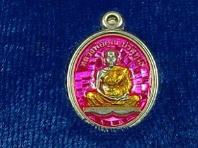แรงจริง ๆ ครับ เม็ดแตงชุดกรรมการเนื้อเงินลงยา ๕ สี เลขสุดสวยหาบ ๆ 131 ได้ 5 มงคลปีนี้