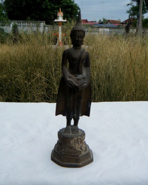พระบูชาประจำวันพุธ (กลางวัน) สูง 10 นิ้ว....เคาะเดียว