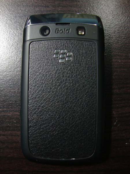 วัดใจ...1 บาท โทรศัพท์มือถือ Blackberry ของแท้ รุ่น Bold 9700 (พร้อมอุปกรณ์)