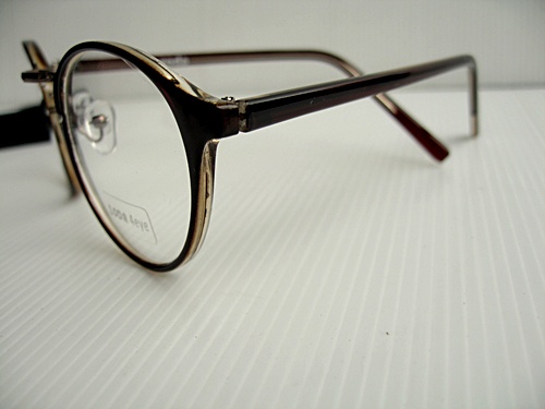 กรอบแว่น vintage