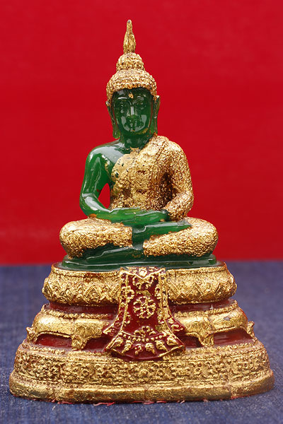 พระบูชาพระแก้วมรกต