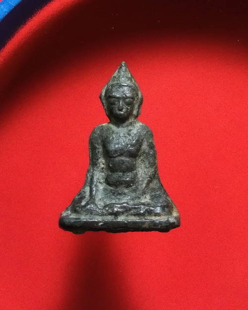 พระเนื้อชินครับ