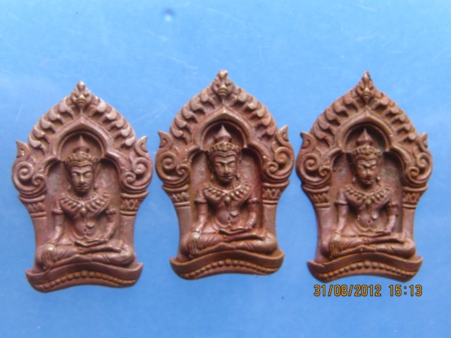 วัดใจ 3 องค์ พระยอดขุนพลบ้านค่าย รุ่นแรก หลวงพ่อสาคร วัดหนองกรับ เนื้อสำริด 