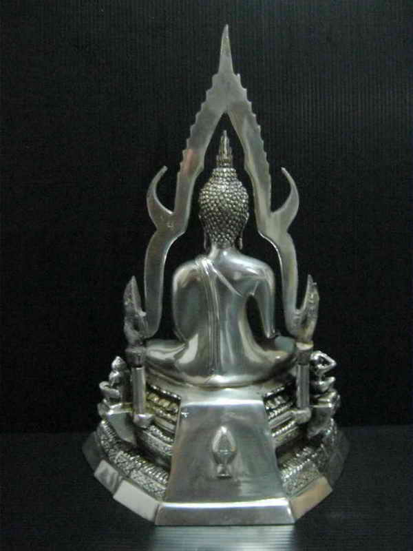 พระบูชา((พระพุทธชินราช))ขัดเงินโบราณหน้าตัก5นิ้วค่ะ