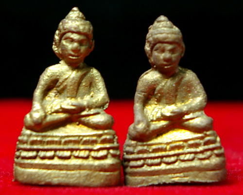 เคาะเดียว!_"พระชัยวัฒน์ ๙ ยอด ยอดที่ ๑"  วัดสุทัศน์ฯ  ปี๓๗_กล่องเดิมวัด