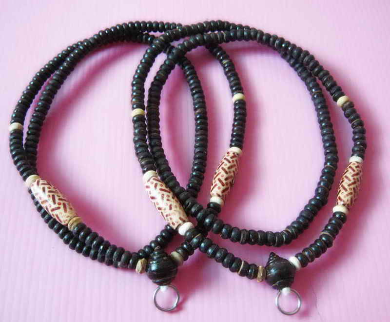 2เส้นเคาะเดียวไปเลยค่ะ150บาทสร้อยกะลา"1ห่วง"ยาว26นิ้วค่ะ"
