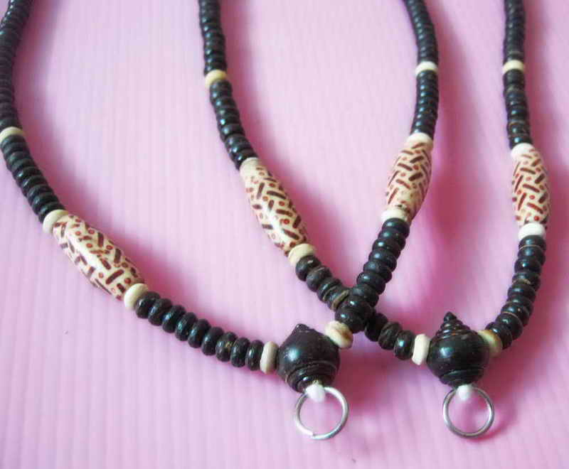 2เส้นเคาะเดียวไปเลยค่ะ150บาทสร้อยกะลา"1ห่วง"ยาว26นิ้วค่ะ"