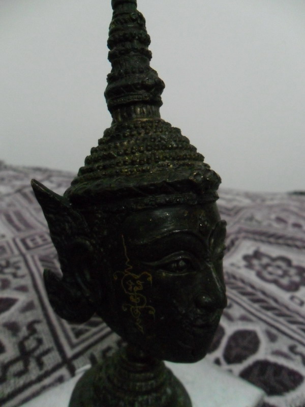 เคาะเดียว..เศียรพระลักษณ์หน้าทอง ขนาดตั้งบูชาหน้ารถ หลวงปู่กาหลง เขี้ยวแก้ว ปี 51