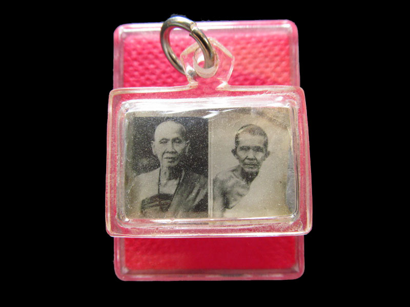 ภาพถ่ายครูบาขาวปี+ครูบาศรีวิชัย(อัดกระจก)  .เริ่ม20บาท/.Mi.01