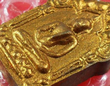 พระขุนแผนพรายกุมาร รุ่นระฆังทอง(ไม่ฝังตะกรุด) สุดยอดมวลสาร คัดสวย พร้อมกล่องเดิมครับ เคาะดียวครับ  