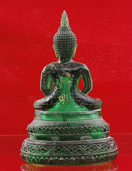 พระบูชาพระแก้วมรกต ฉลอง 25 ศตวรรษ