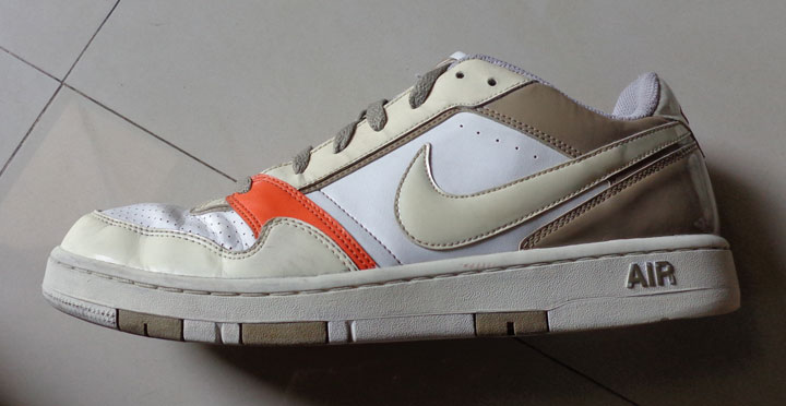 รองเท้า NIKE ของแท้