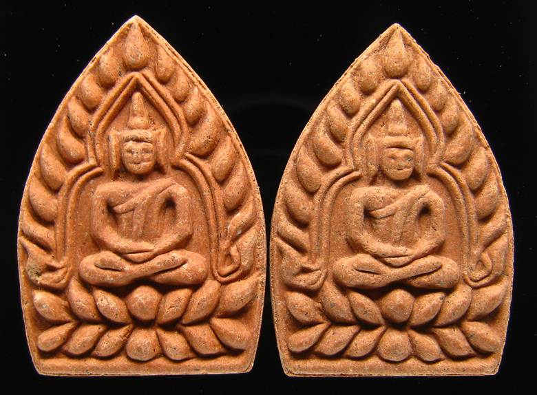 **ที่เดียว 2 องค์ พระผงขมิ้นเศก เจ้าสัวสยาม หลวงพ่อคง วัดกลางบางแก้ว ตะกุดเงิน เคาะเดียวแดง**BA41