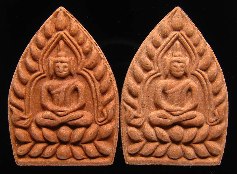 **ที่เดียว 2 องค์ พระผงขมิ้นเศก เจ้าสัวสยาม หลวงพ่อคง วัดกลางบางแก้ว ตะกุดเงิน เคาะเดียวแดง**BA42