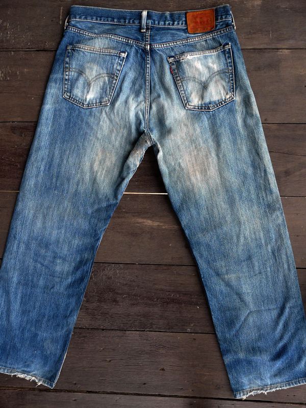 **** เคาะเดียว **** Levis Lot 503 ผ้าด้านขึ้นลายจากการใช้งาน สภาพเซอร์ เอวจริง 37 นิ้ว
