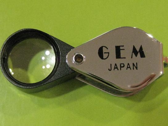 กล้อง GEM ตัวจิ๋วสะใจ เลนส์แก้วแท้ใสปิ๊ง ขนาด 10X12 mm